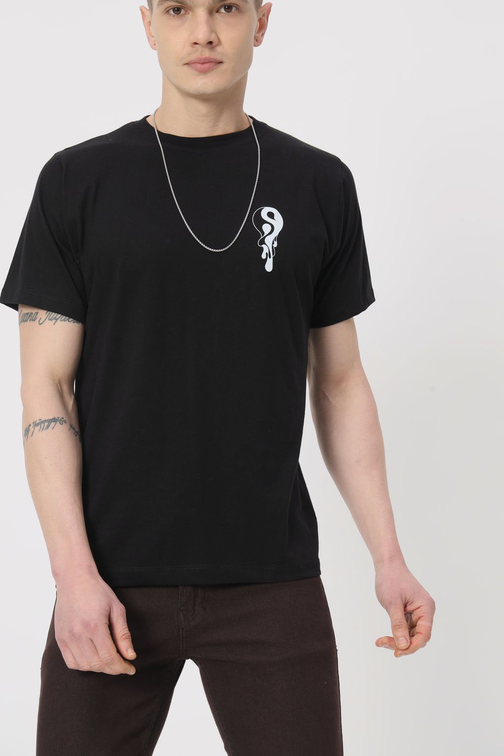 Ying Yang Printed Regular Fit Black T-shirt